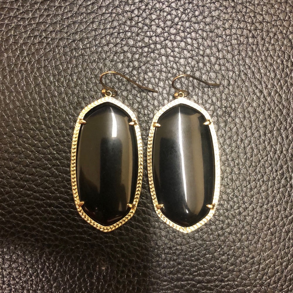 Kendra Scott “Signature” Danielle Drop Earrings